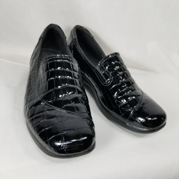 Clarks Shoes - 3/$30 Clark's Alligator Slip On Shoes 8.5W